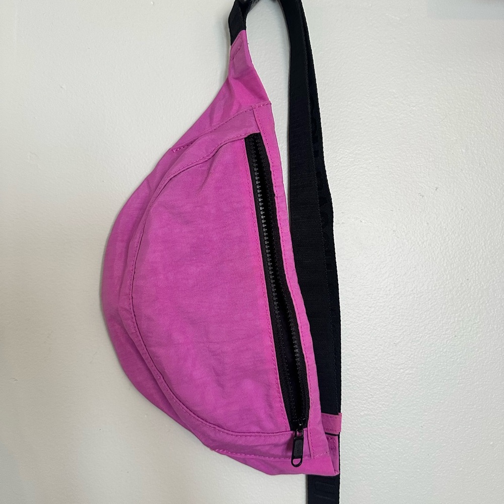 Baggu Crescent Pink Fanny Pack Crossbody Bag